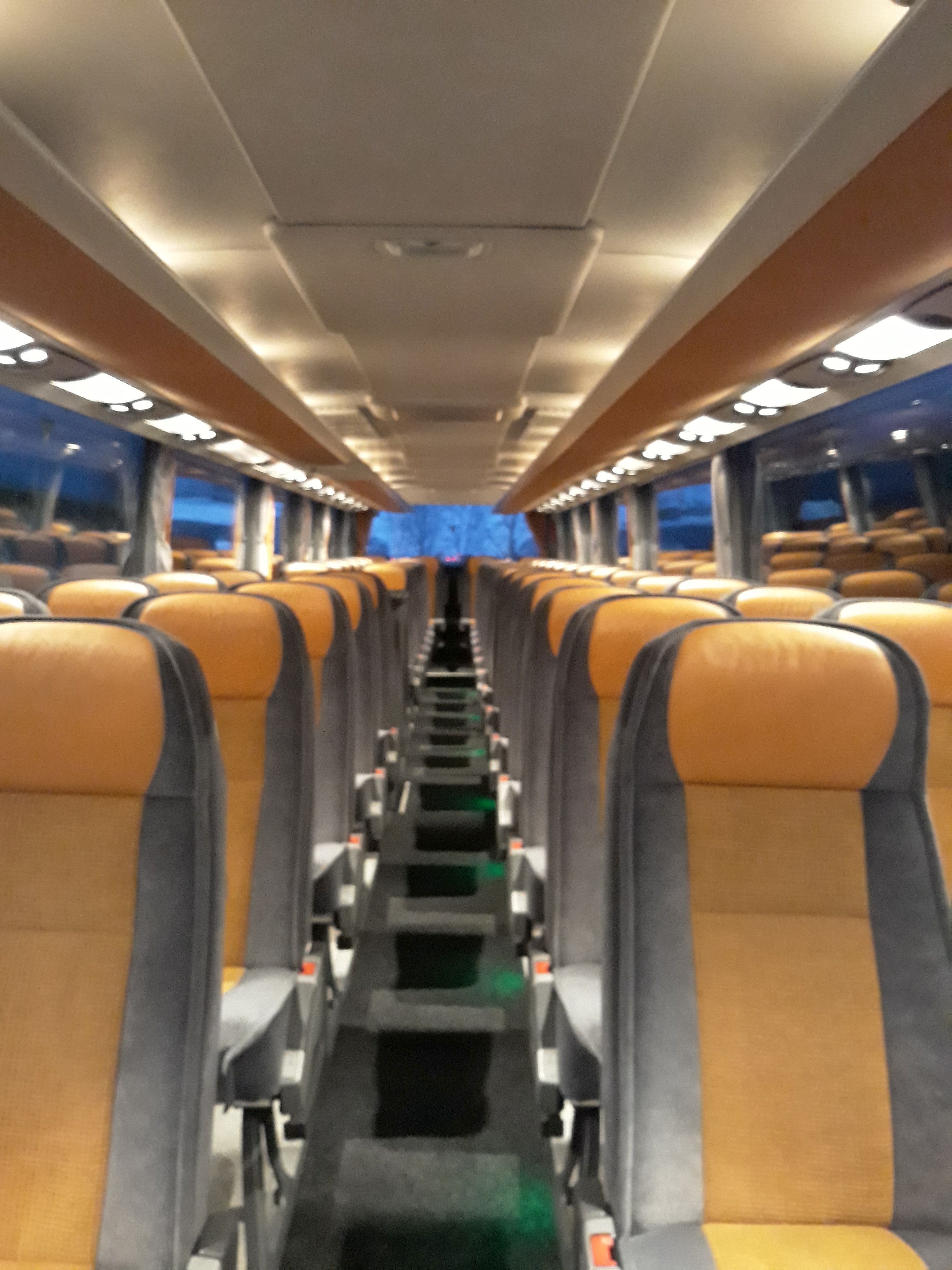 Femax Kft. Mercedes busz beltér